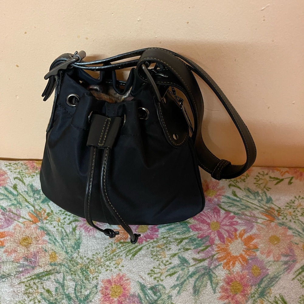 Coach Black Crossbody Purse Bag Swingpack Good Condition